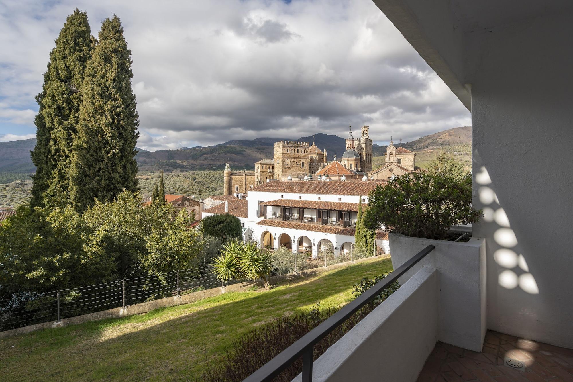 Parador De Guadalupe Guadalupe  Zewnętrze zdjęcie